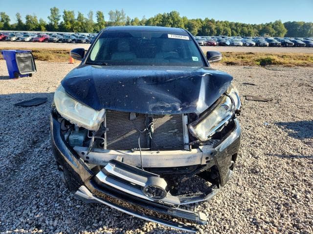 2019 TOYOTA HIGHLANDER LE 5