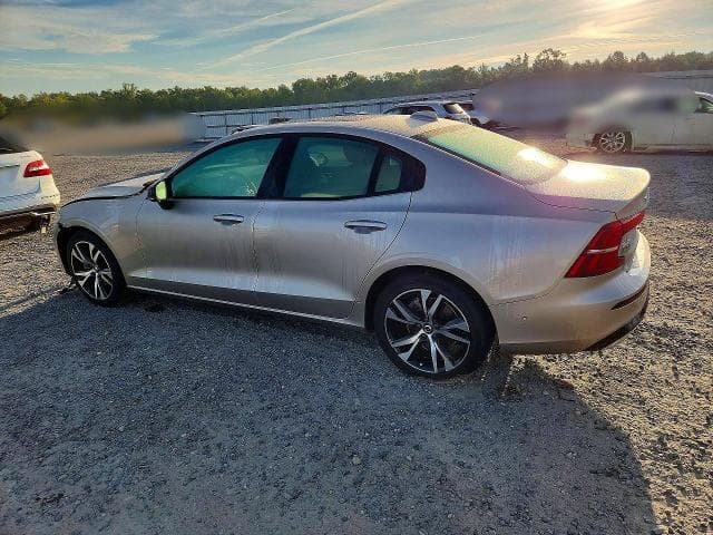 2024 VOLVO S60 PLUS 2