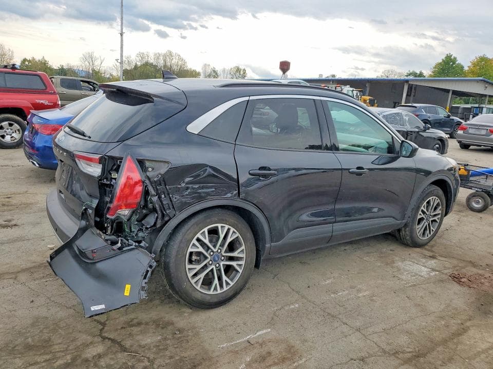 2020 FORD ESCAPE SEL 3