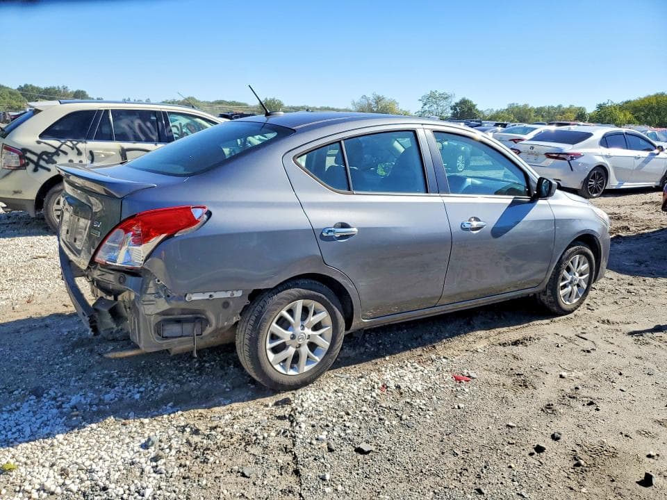 2018 NISSAN VERSA SV 3