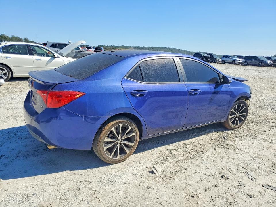2018 TOYOTA COROLLA SE 3