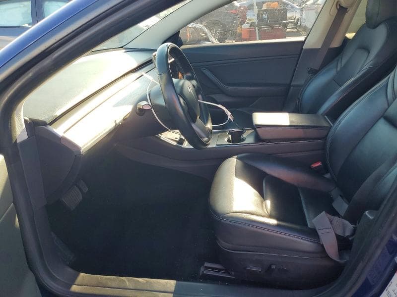 2018 TESLA MODEL 3 7