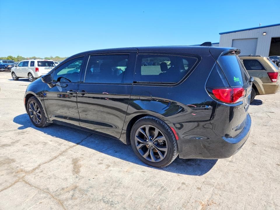 2019 CHRYSLER PACIFICA TOURING PLUS 2