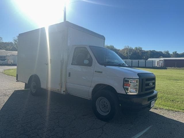 2022 FORD ECONOLINE E350 SUPER DUTY CUTAWAY VAN - 1