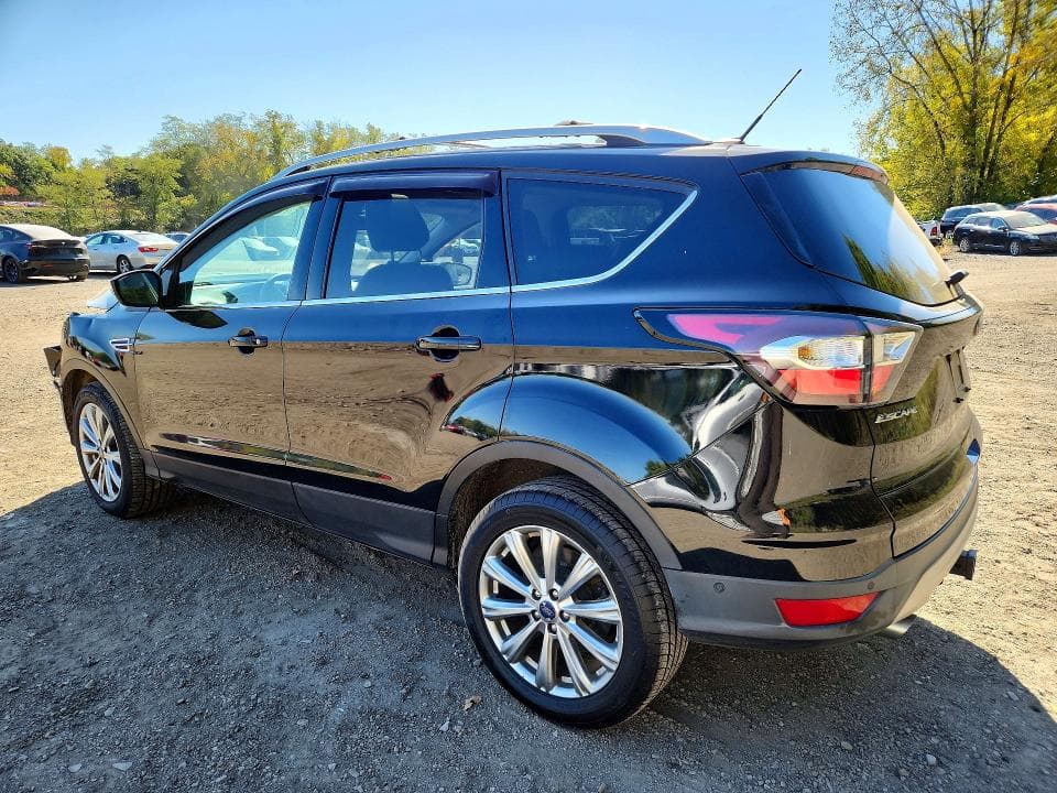 2017 FORD ESCAPE TITANIUM 2