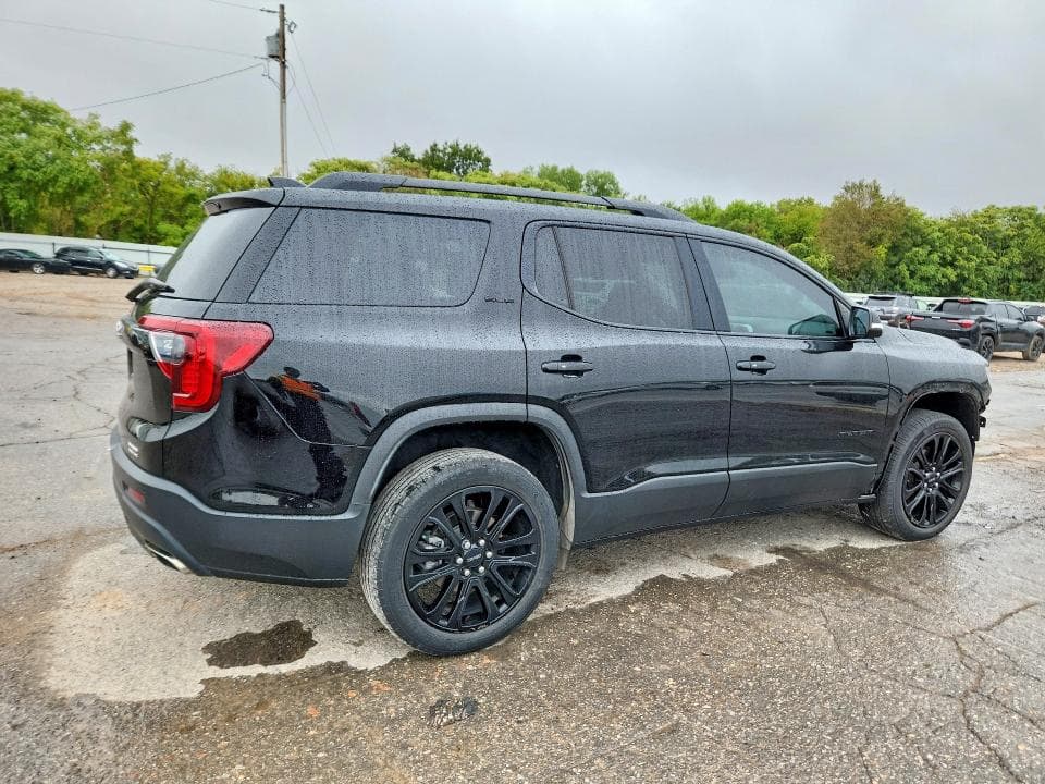 2023 GMC ACADIA SLE 3