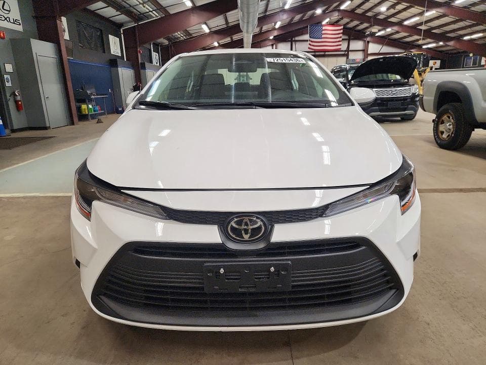 2026 TOYOTA COROLLA LE 5
