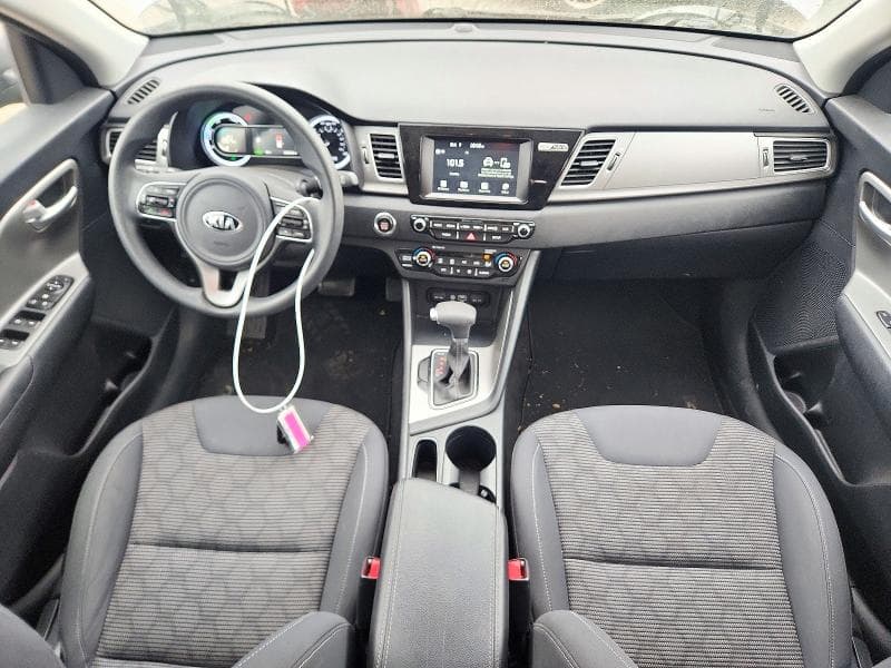 2018 KIA NIRO LX 8