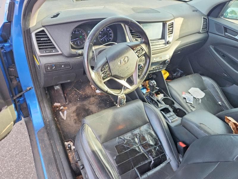 2017 HYUNDAI TUCSON SE PLUS 8