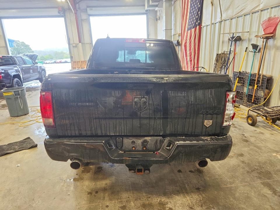 2019 RAM 1500 CLASSIC SLT 6