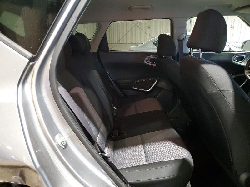 2022 KIA SOUL LX 11