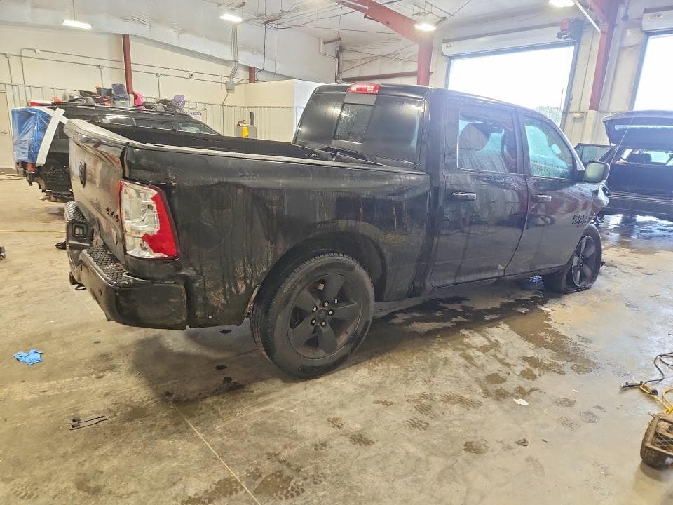 2019 RAM 1500 CLASSIC SLT 3