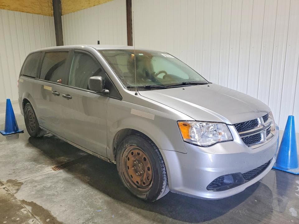 2019 DODGE GRAND CARAVAN SE 4