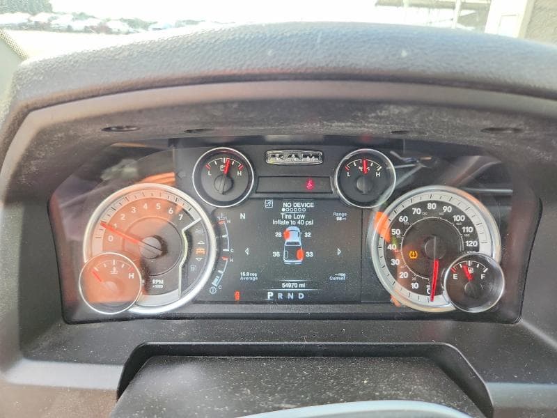 2023 RAM 1500 CLASSIC SLT 9