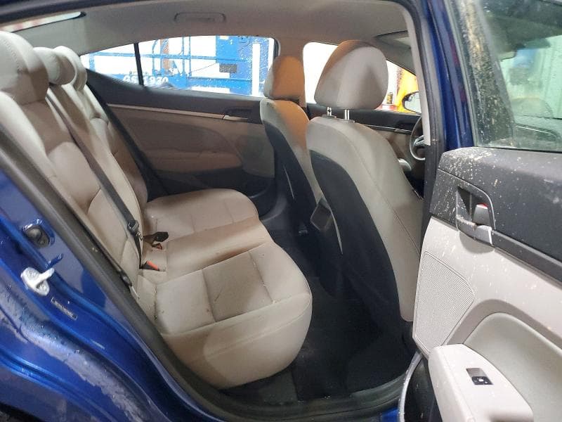 2017 HYUNDAI ELANTRA SE 10