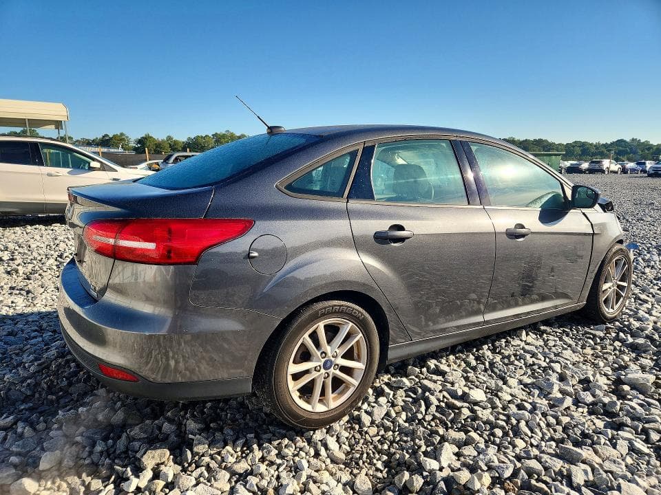 2018 FORD FOCUS SE 3