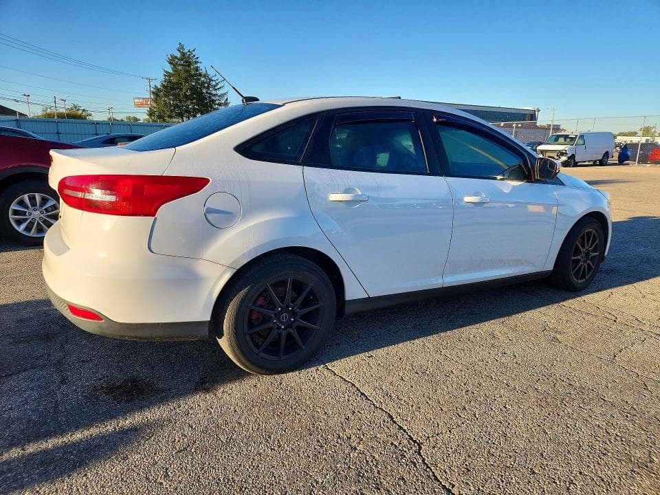 2017 FORD FOCUS SE 3