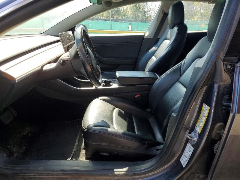 2018 TESLA MODEL 3 7
