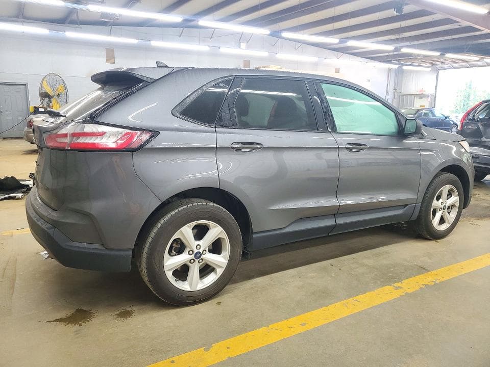 2021 FORD EDGE SE 3