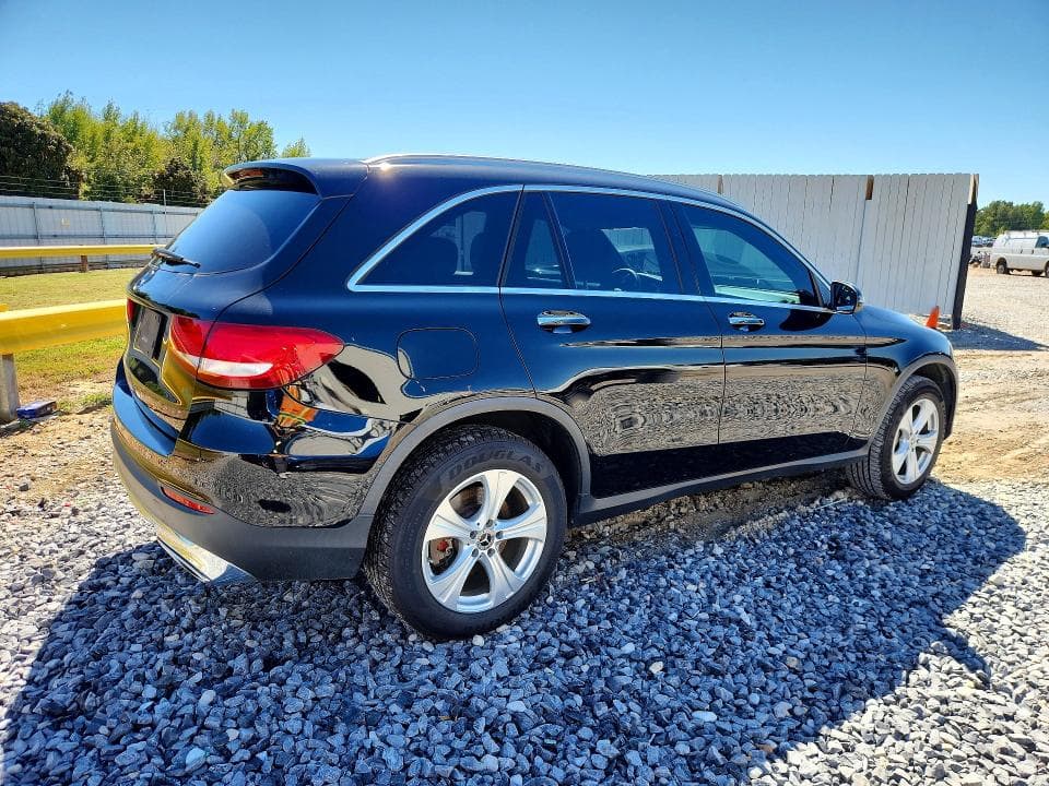 2017 MERCEDES-BENZ GLC 300 3