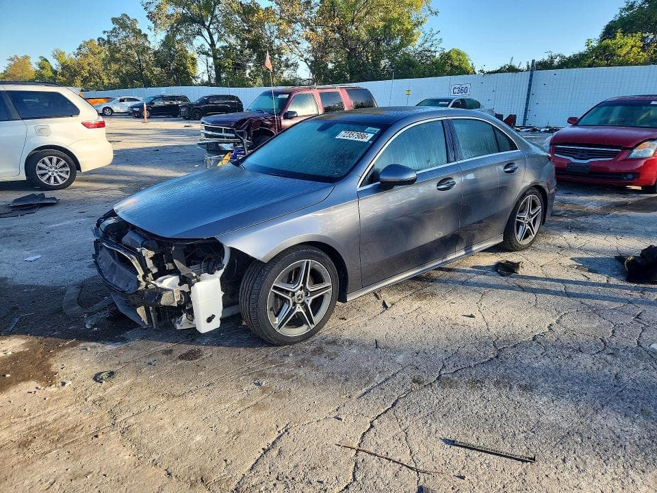 2019 MERCEDES-BENZ A 220 4MATIC