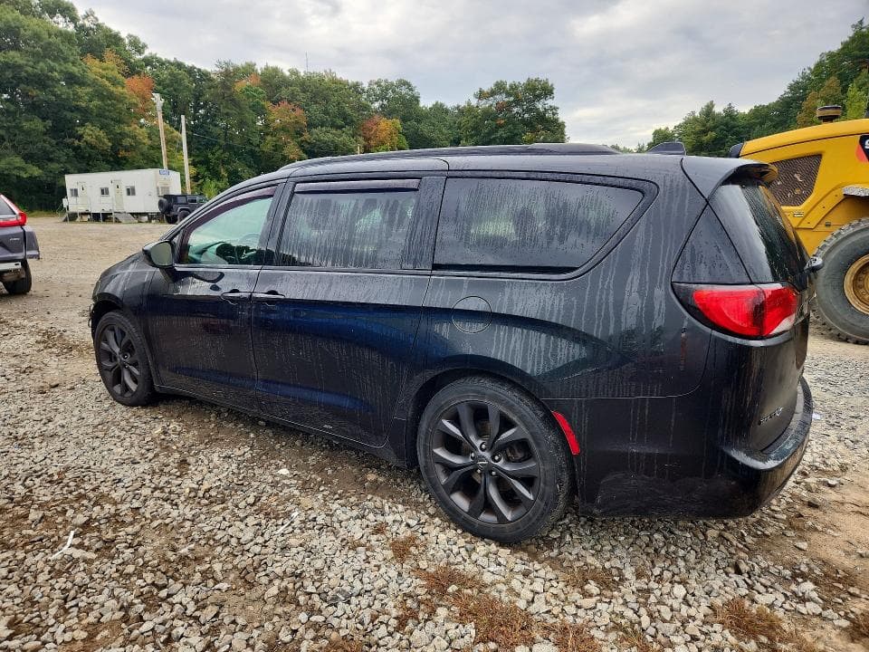 2018 CHRYSLER PACIFICA TOURING PLUS 2