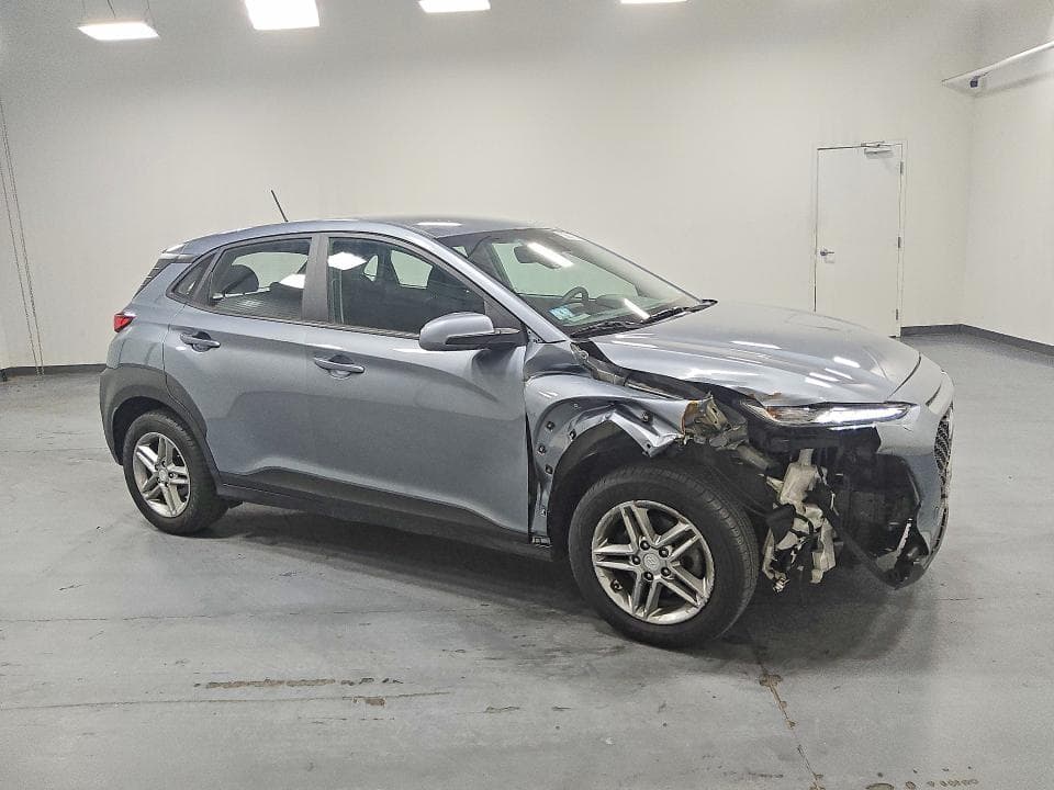 2021 HYUNDAI KONA SE 4