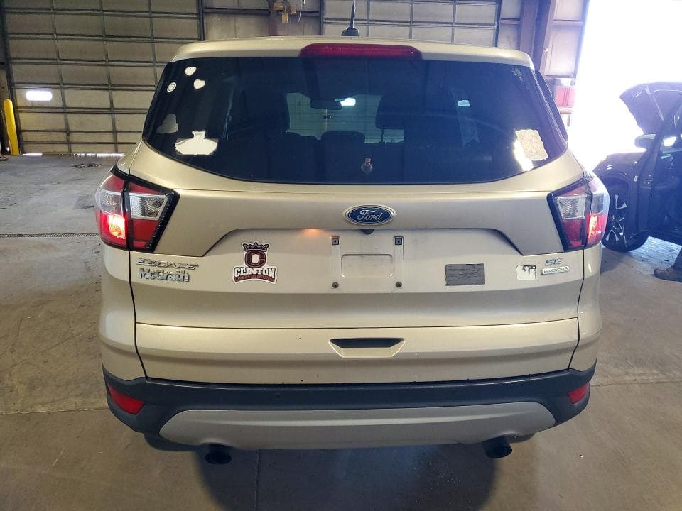 2017 FORD ESCAPE SE 6