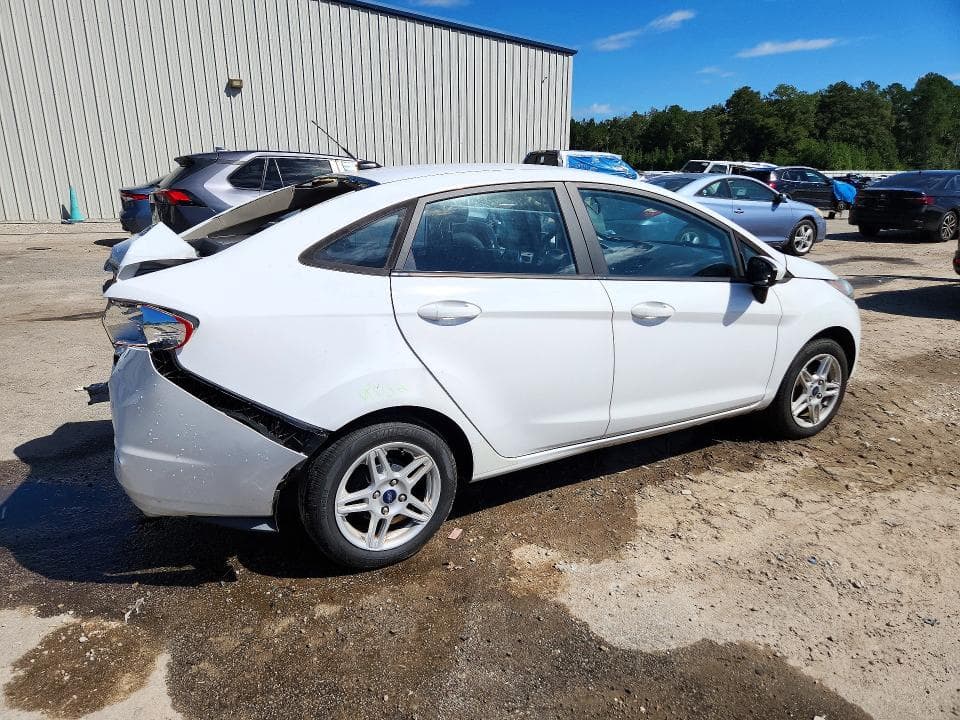 2018 FORD FIESTA SE 3