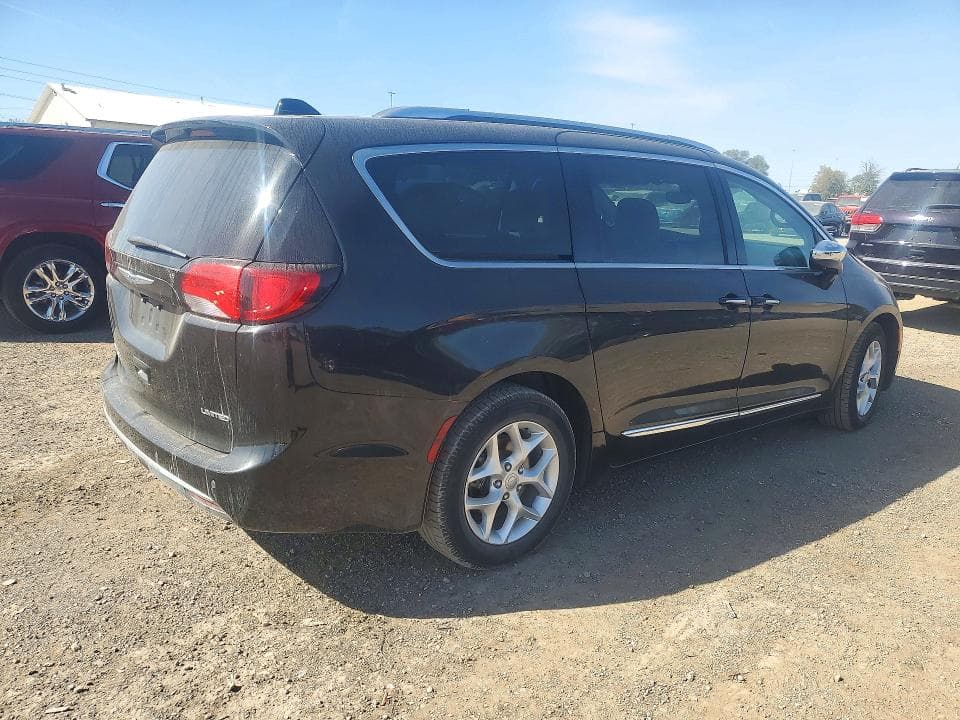 2020 CHRYSLER PACIFICA LIMITED 3
