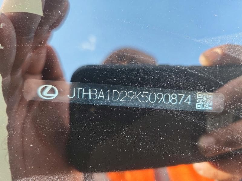 2019 LEXUS IS 300 12