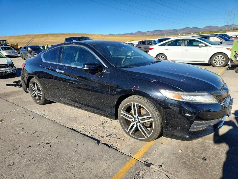 2017 HONDA ACCORD TOURING 4