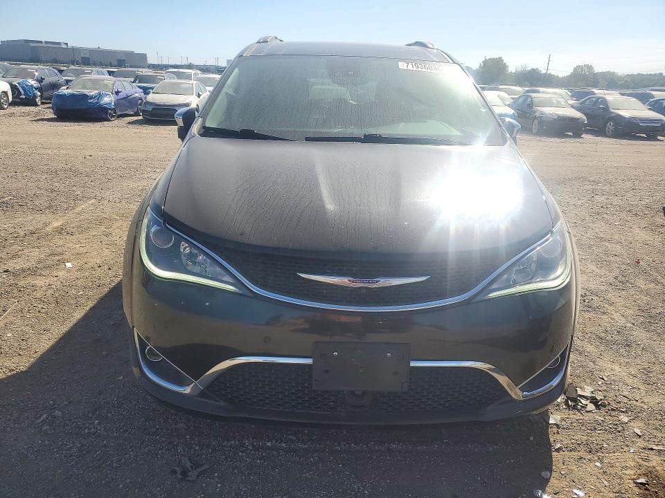 2020 CHRYSLER PACIFICA LIMITED 5