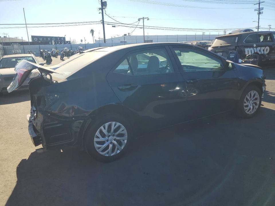 2019 TOYOTA COROLLA LE 3