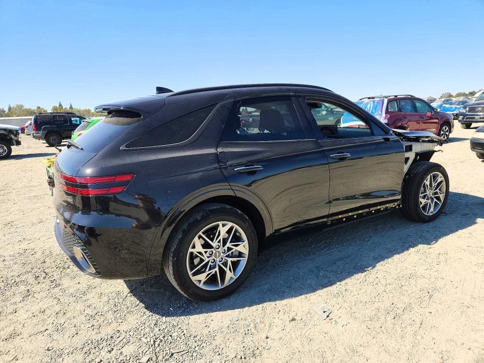 2025 GENESIS GV70 2.5T STANDARD 3