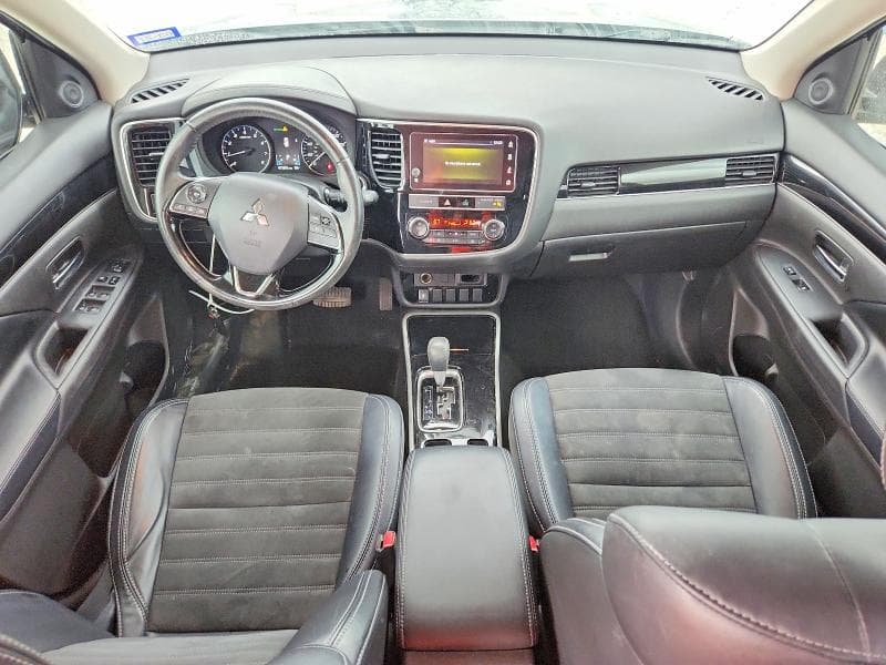 2019 MITSUBISHI OUTLANDER SE 8