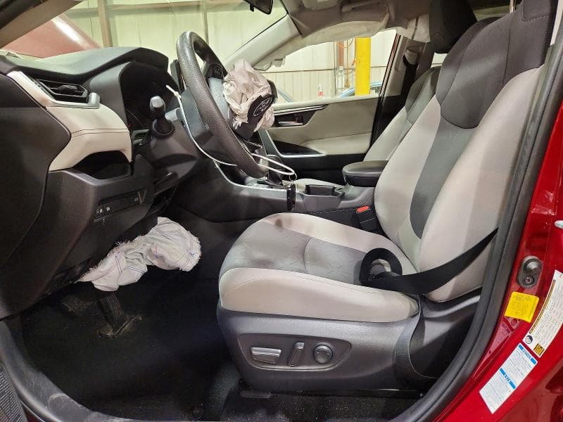 2020 TOYOTA RAV4 XLE 7