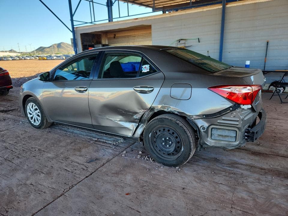 2018 TOYOTA COROLLA LE 2