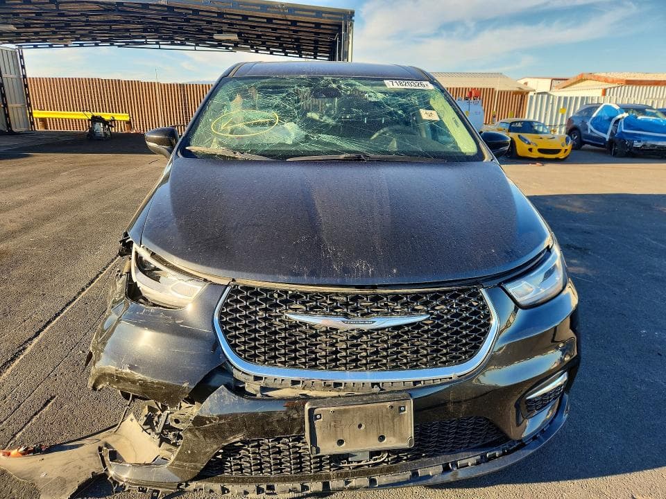 2023 CHRYSLER PACIFICA HYBRID TOURING L 5