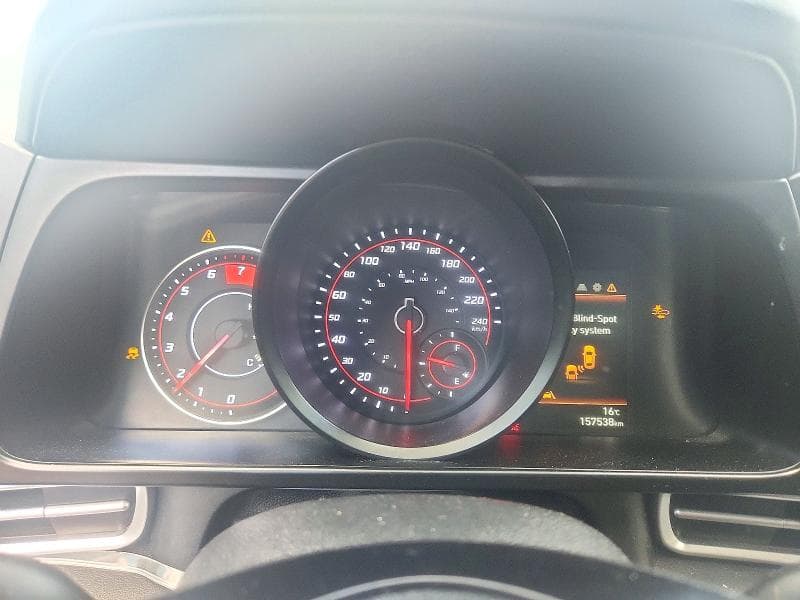 2022 HYUNDAI ELANTRA SEL 9