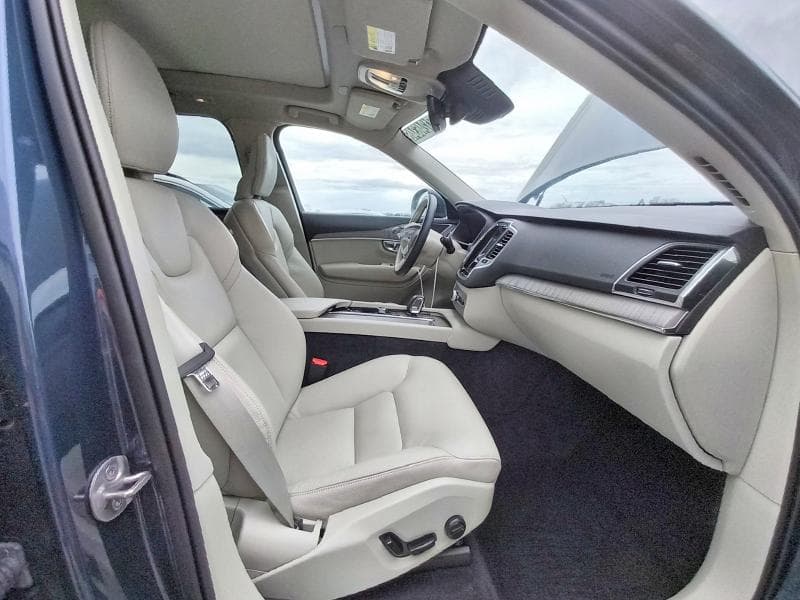 2025 VOLVO XC90 CORE 15