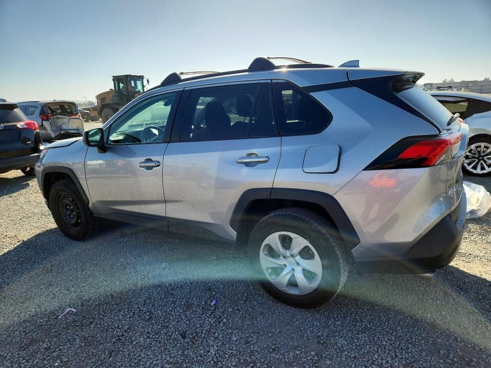2020 TOYOTA RAV4 LE 2