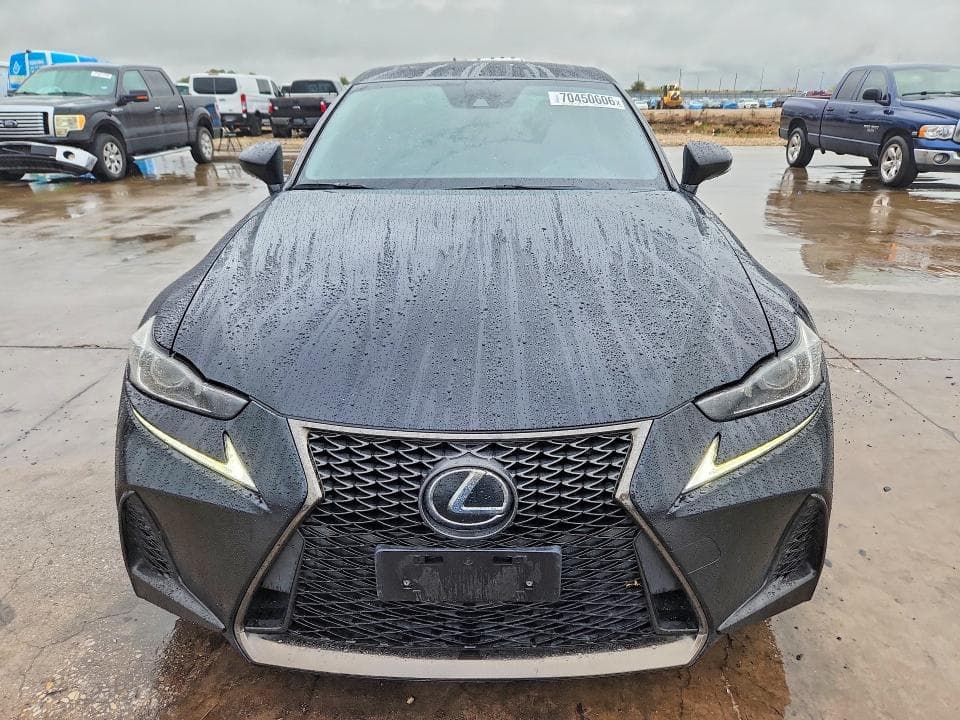 2017 LEXUS IS 200T 5