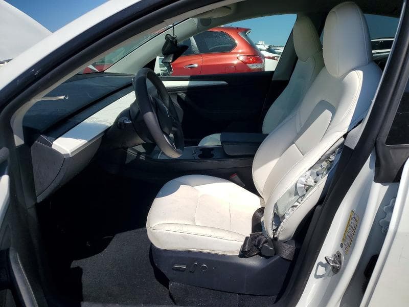 2024 TESLA MODEL Y 7