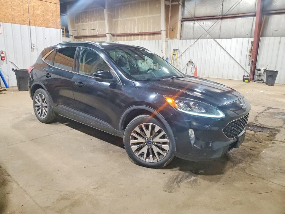 2020 FORD ESCAPE TITANIUM 4