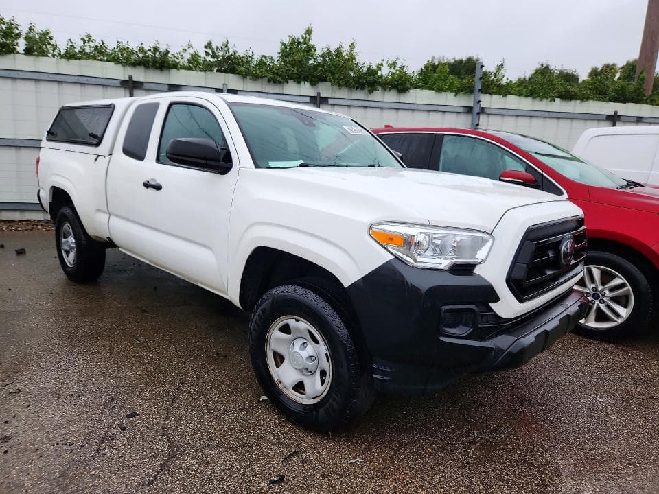 2022 TOYOTA TACOMA SR 4