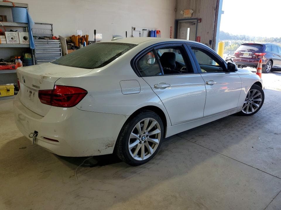 2018 BMW 320 XI 3