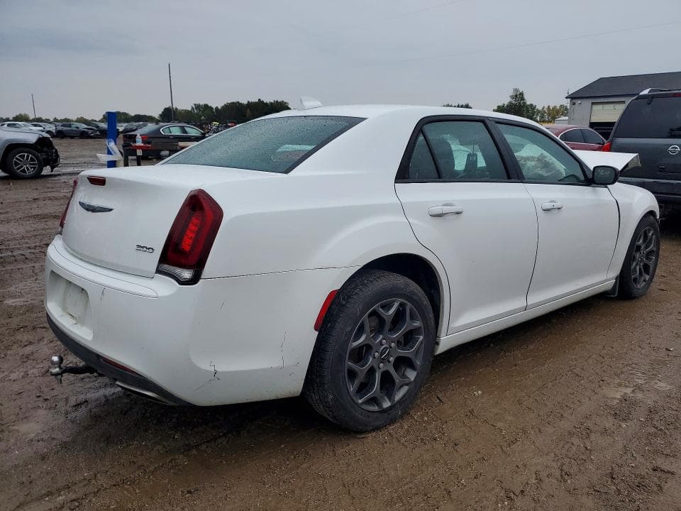 2018 CHRYSLER 300 TOURING 3