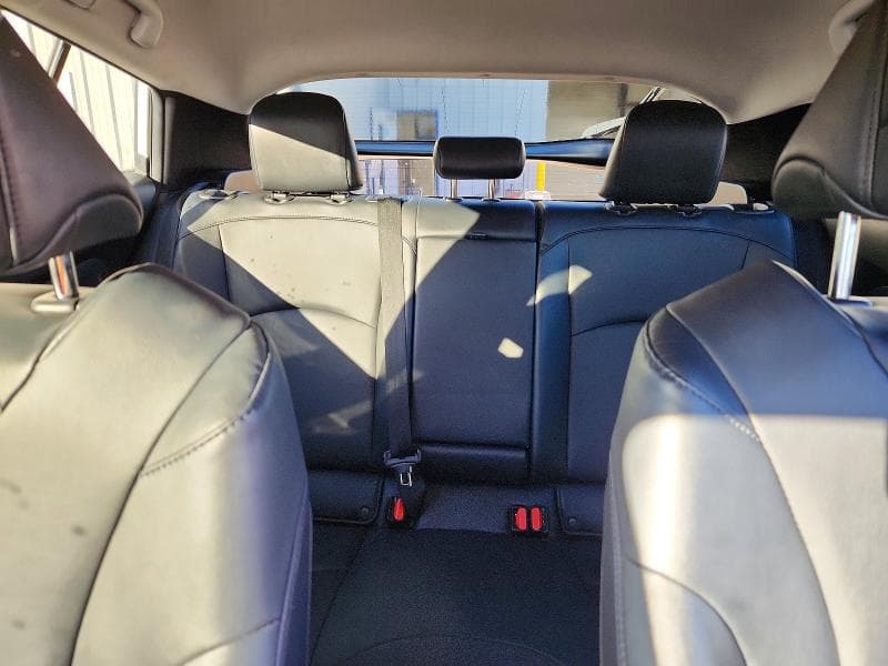 2019 TOYOTA PRIUS XLE AWD-E 10