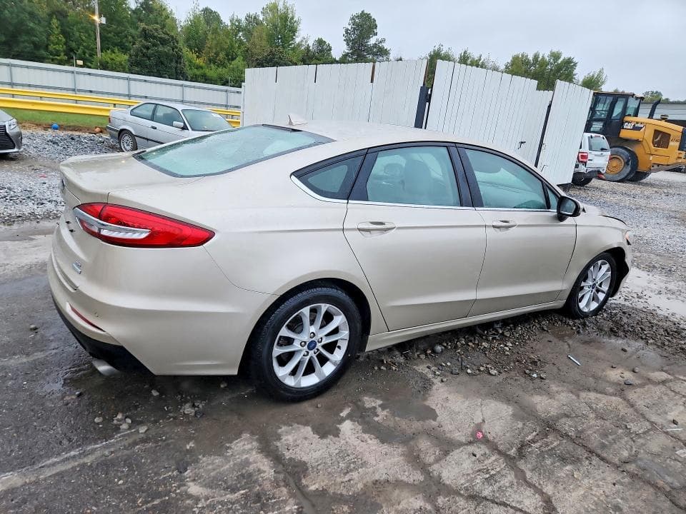 2019 FORD FUSION SE 3